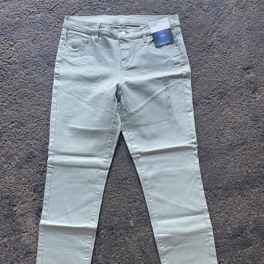NWT light green skinny jeans
